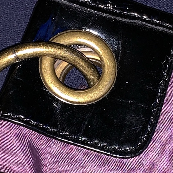 Simply Vera Eggplant Canvas Bag: Chic Versatility - Picture 5 of 11